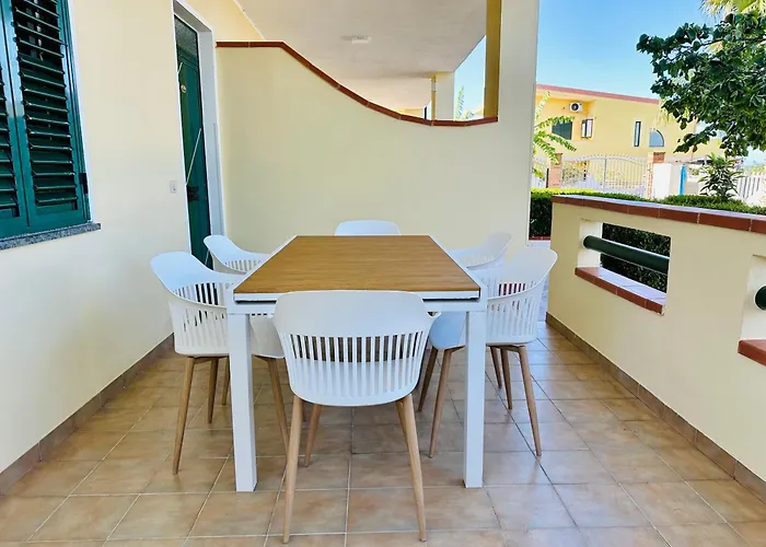 Villa Paglianiti - Your Family Residence!
