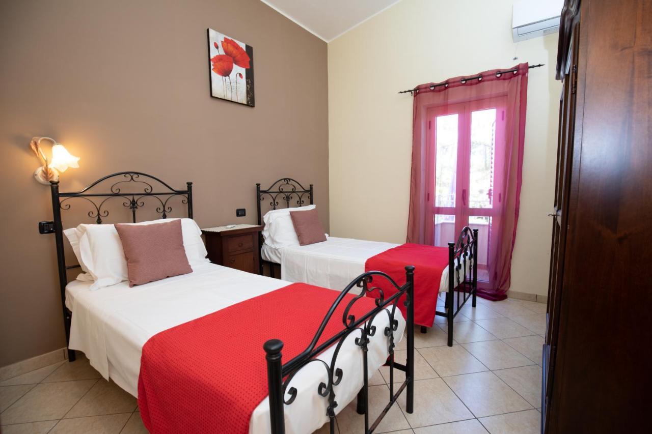 Paglianiti Aparthotel 4*